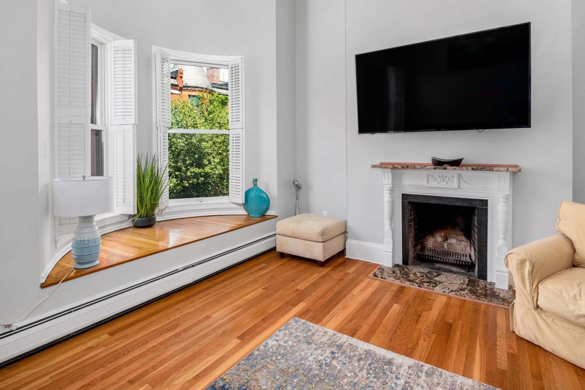 Brownstone Townhouse In Fenway Apartment Бостън Екстериор снимка